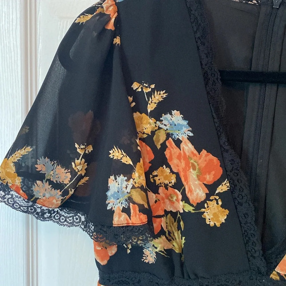 Forever 21 Floral Lace Babydoll Mini Dress - Picture 4 of 9